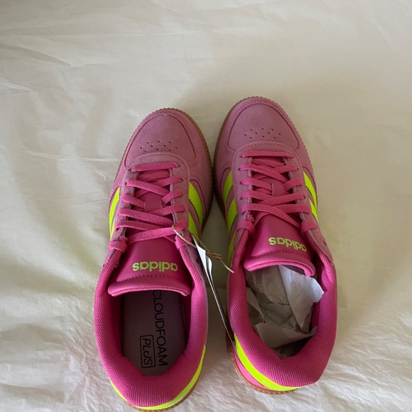 Adidas Women's Breaknet Sleek Sneaker - Picture 4 of 8